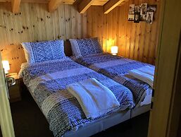 Sunny Chalet in Veysonnaz With Garden