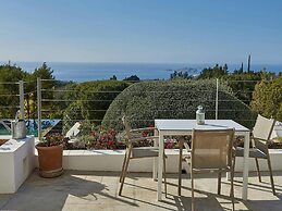 Holiday Home With Central Heating
