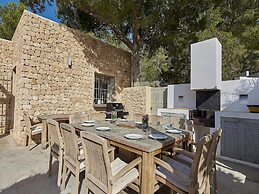 Holiday Home With Central Heating