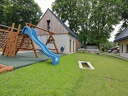 Beautiful Pondside Villa