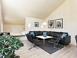 5 Star Holiday Home in Grossenbrode
