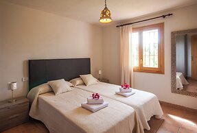 Cottage in Mallorca With Private Pool & Views