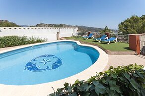 - House In