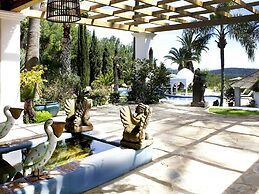 Holiday Home With Alfresco Dinning