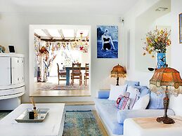 Holiday Home With Alfresco Dinning