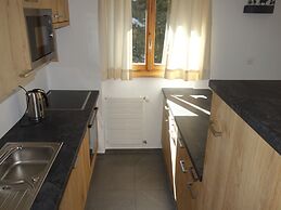 Apartment With Free Shuttle