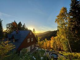 Comfortable Villa With Stunning Views