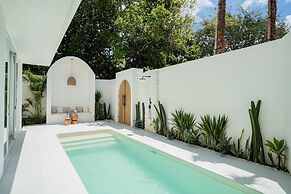 Mazari Luxury Villas