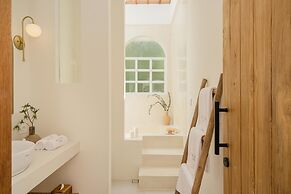 Mazari Luxury Villas