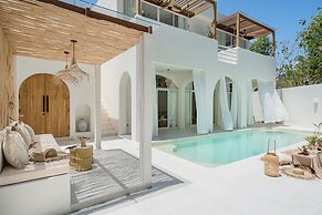Mazari Luxury Villas