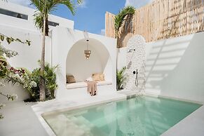 Mazari Luxury Villas