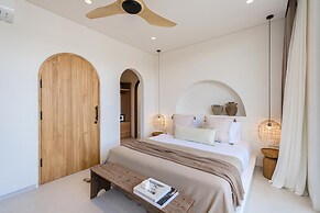 Mazari Luxury Villas
