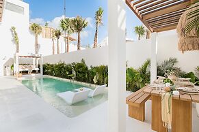 Mazari Luxury Villas