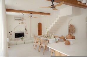 Mazari Luxury Villas