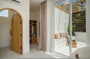Mazari Luxury Villas