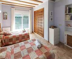 Frederic - Villa With Private Pool