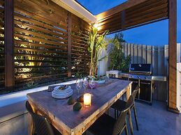 Holiday Home With Private Jacuzzi