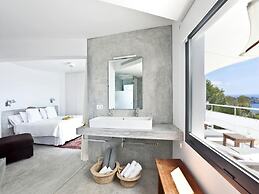 Holiday Home With Private Jacuzzi
