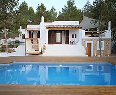 Holiday Villa With Pool
