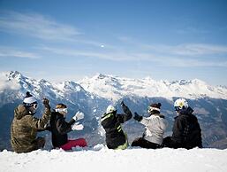 Chalet in Veysonnaz With hot tub