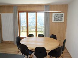Apartment With Laundary Facilities