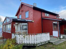 8 Person Holiday Home in Svensby