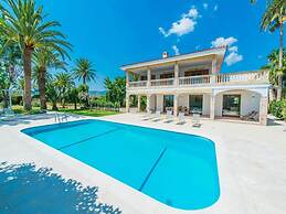 Holiday Home in the Mallorcan Countryside