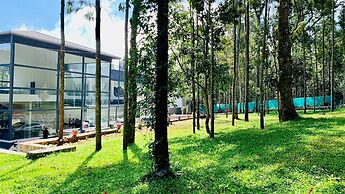 kolaahalam Mainland Resorts and Spa