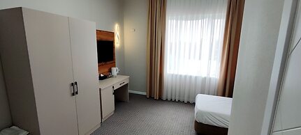 Cozy Hotel