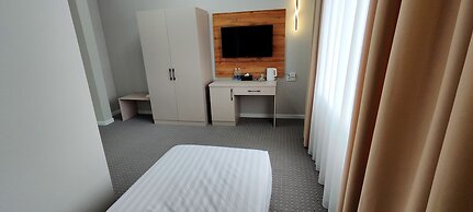 Cozy Hotel