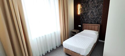 Cozy Hotel