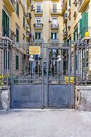 Sunny Panoramic Apartment by Napoliapartments