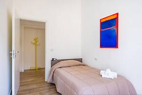 Sunny Panoramic Apartment by Napoliapartments