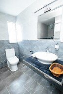 SRK Service Apartment And Hotel