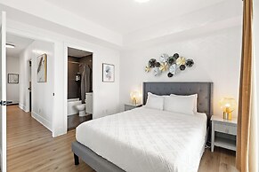 Toronto Union Suites