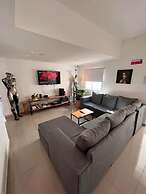 BLACK STAR ART HOSTEL