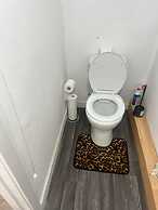 Oak Tree Lane Apartment in Birmingham