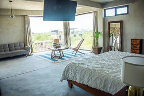 LaFamilia Casa and Suites