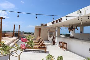 LaFamilia Casa and Suites