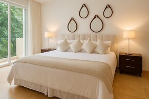 High-End Waterfront Condo Secrets Waters