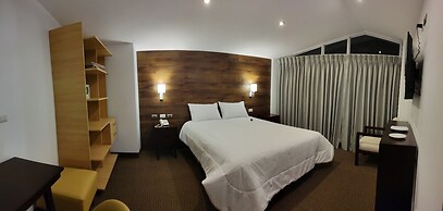 La Terraza Inn