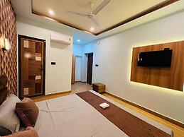 The Kashi Yatra Inn
