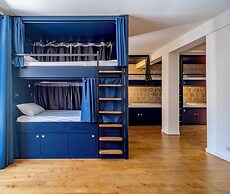 FRATERNITY-HOTEL