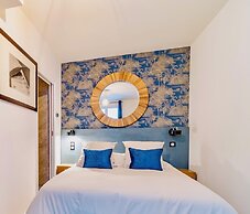 FRATERNITY-HOTEL