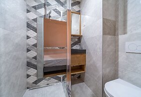 FRATERNITY-HOTEL