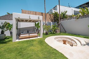 Villa Berawa Breeze
