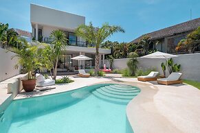 Villa Berawa Breeze