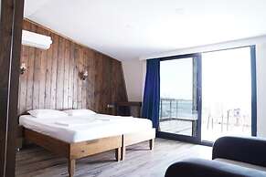 ASTROİA OTEL & BİLİM KAMPI