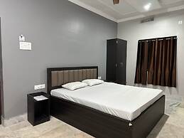 Goroomgo Firdous Bhadrak