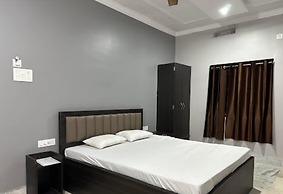 Goroomgo Firdous Bhadrak